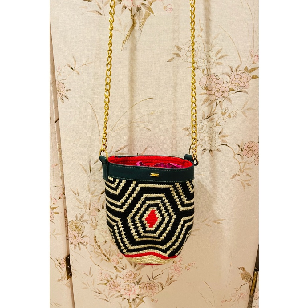 Alado Colombian Guayuu bag